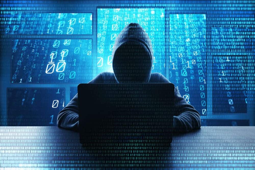 Хакерът ви проследява Съобщение: какво да направя по въпроса?